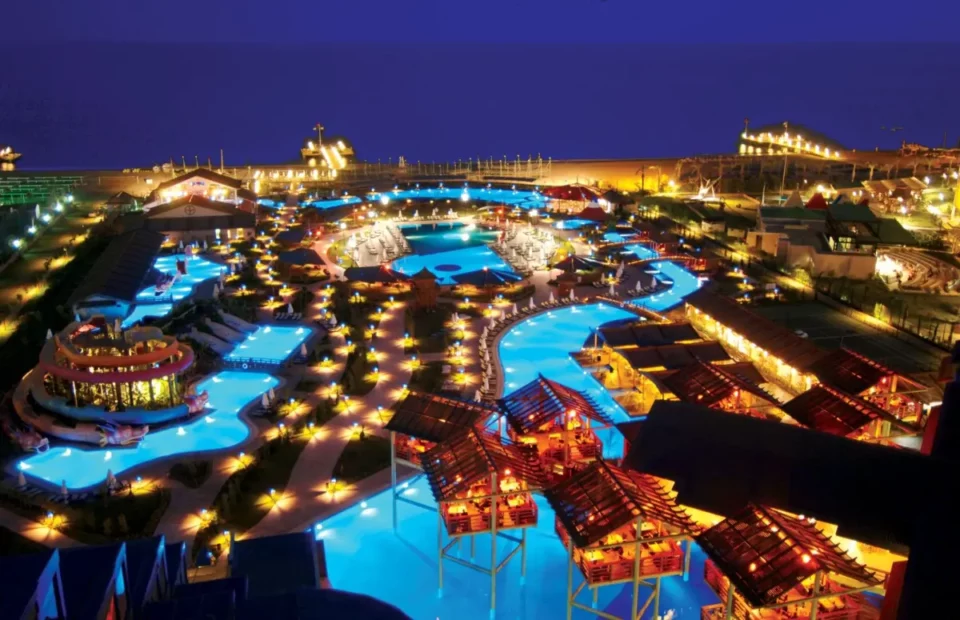 6708693-limak-lara-deluxe-hotel-resort